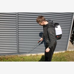 8 L El-rygspr&oslash;jte litium batteri